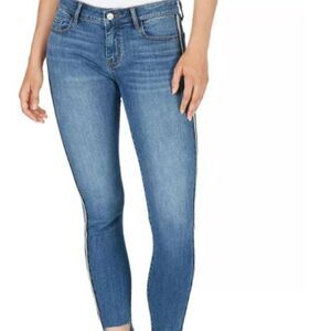 🔥 Numero🔥 Mid-Rise Skinny Jeans 🌟 29